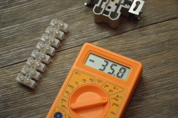 Tester for measuring and repairing electrical appliances