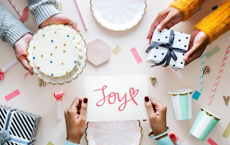 Фотография текст joy in the birthday тематический фон