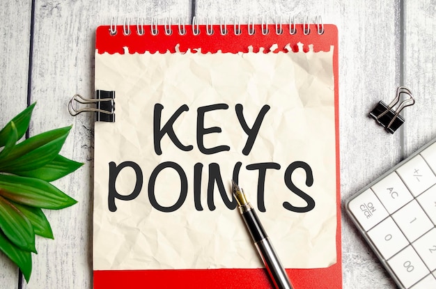 KEY POINTS ペンで短いノートテキストの背景に