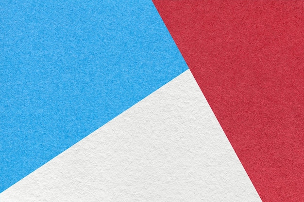 クラフト ホワイト赤と青の色紙背景マクロ グラデーションのビンテージ ワイン抽象的な段ボールのテクスチャ