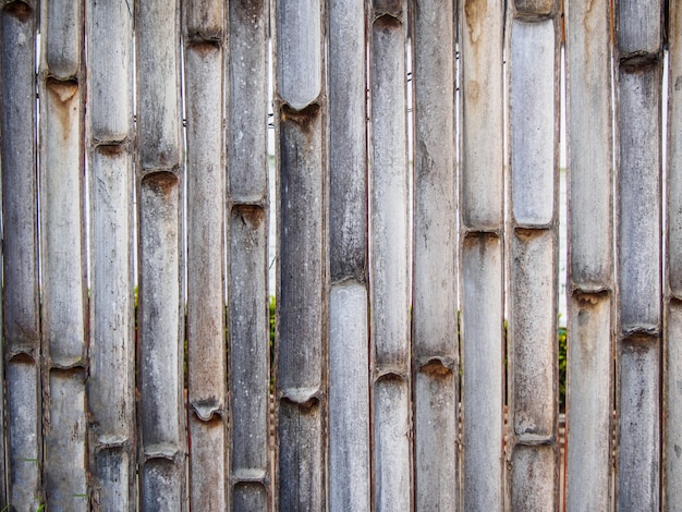 竹製のフェンスの質感