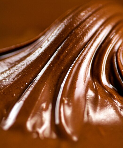 The texture of hazelnut butter