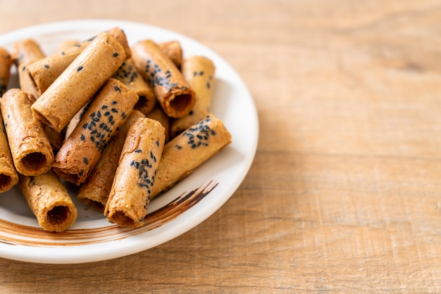 Thai crispy coconut roll