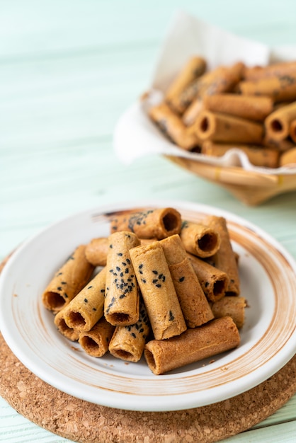 Thai crispy coconut roll