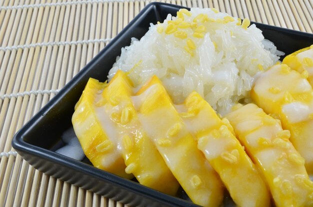 Thai dessert Mango with sticky rice