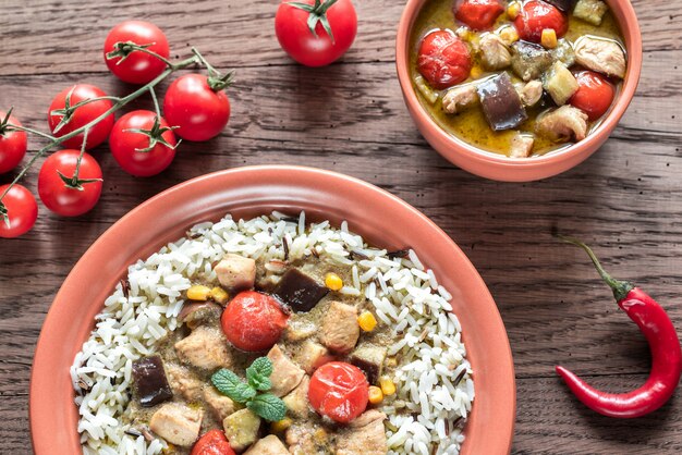 Thai green chicken curry with mix of white and wild rice