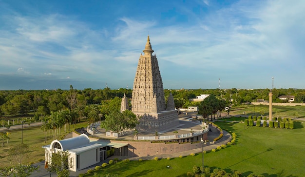 Photo thai pagodas thai temples old thai temples temple architecture buddhist buildings place of worship religious