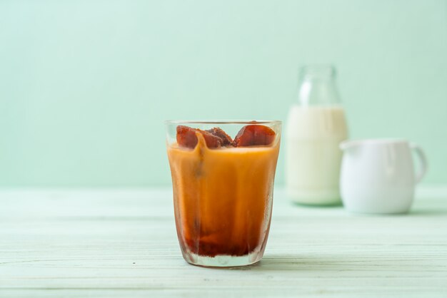 Thai tea ice cube with milk