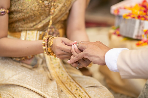 タイの伝統的な結婚式の装飾