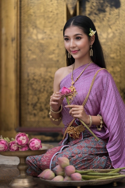 Thai women wearing traditional heritage costumes in Ayutthaya period