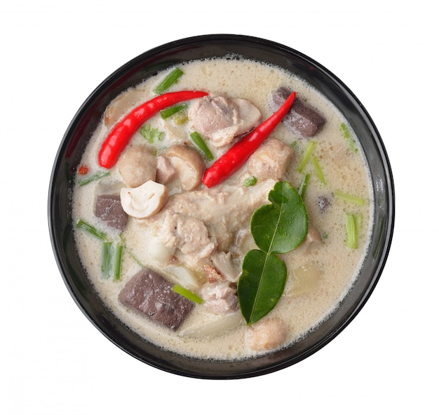 Thaifood spicy chicken curry in coconut milk