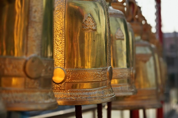 thailand, bangkok, phananchoeng worawihan tempel, religieuze klokken (wat phananchoeng worawihan)