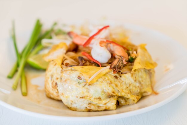 Thais eten Pad Thai