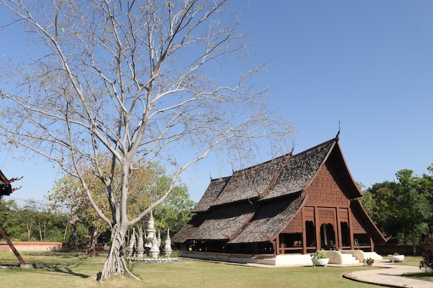 Thaise kerk met mooie luchtdag