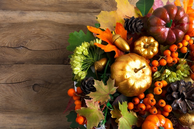 Thanksgiving greeting  with berries and cones