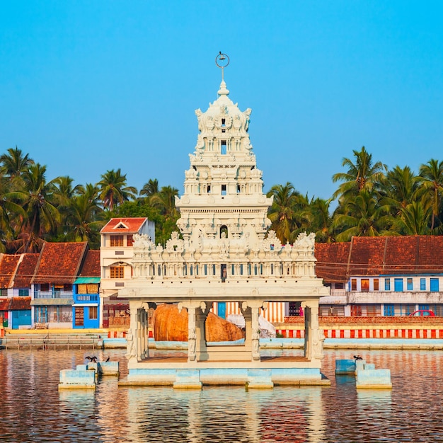 Photo thanumalayan or sthanumalayan temple india