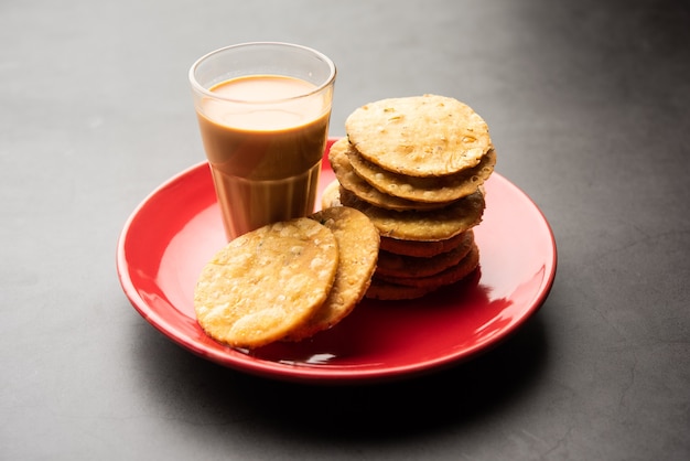 Thattai orNippattu or ChekkaluÂ is a south Indian deep fried snack made with rice