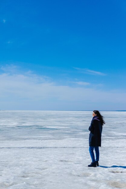 Прогулки у моря зимой