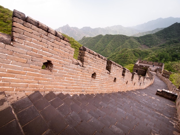 Фото Великая китайская стена на участке мутяньюй недалеко от пекина.