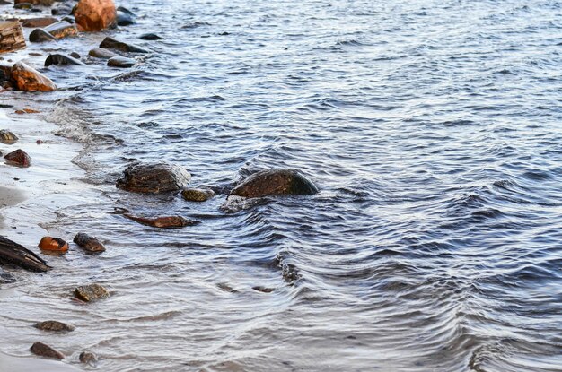 写真 崖orlowogdyniaポーランドの近くのバルト海の岩の多い海岸