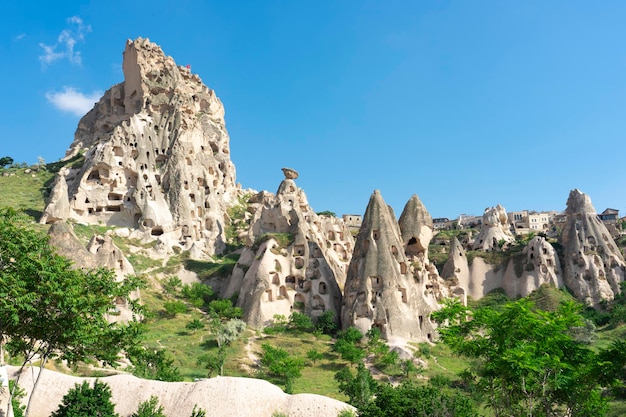 The Valley of Love in Cappadocië en grotnederzettingen Woningen in de rots