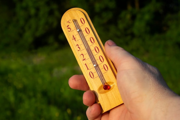 https://img.freepik.com/premium-photo/thermometer-showing-air-temperature-during-hot-summer-season_158518-13786.jpg?size=626&ext=jpg