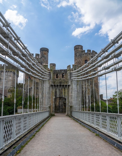 Thomas Telford hangbrug naar het kasteel in Conwy