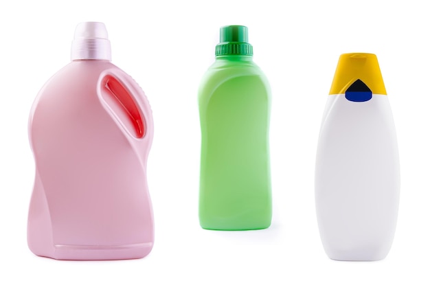 白で隔離される 3 つの洗剤ボトル
