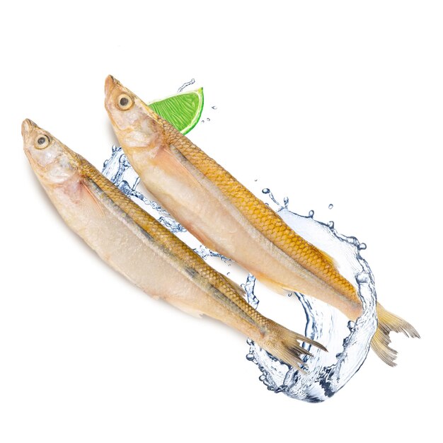Three fish with a lime wedge in the middle of them