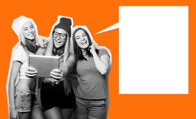 Photo three girls friends taking selfie with digital tablet