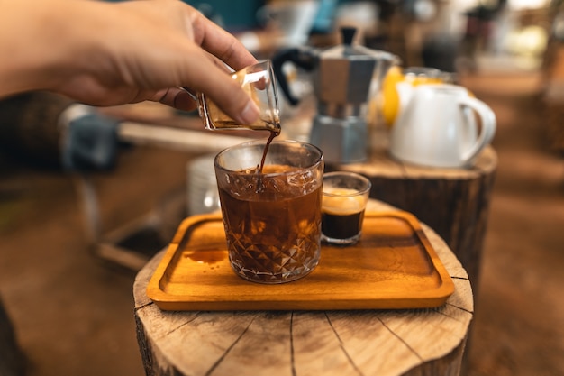 Thuis koffie zetten uit de machine, Espresso koffie-Maak thuis koffie uit de machine