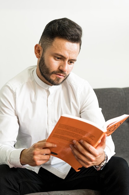 Thuis lezen en leren, zelfstudie en persoonlijke ontwikkeling.