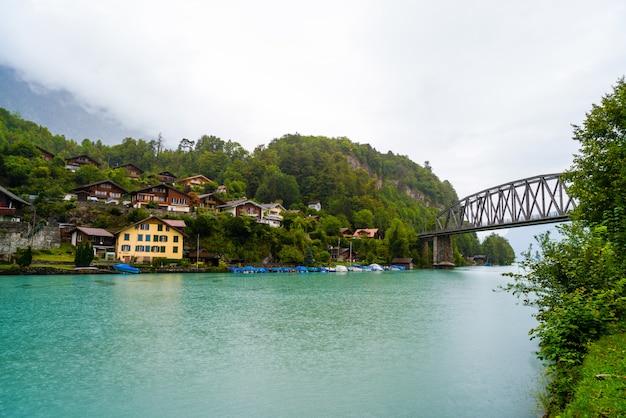 Thun Lake met Interlaken City