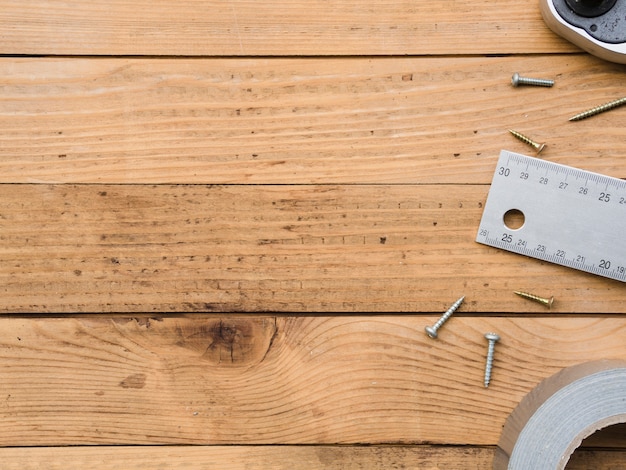 Foto timmerwerkmateriaal op houten bureau