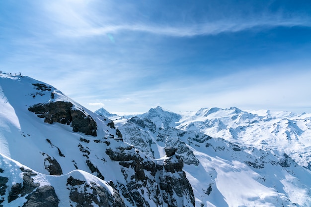 Montagna di titlis in estate, svizzera