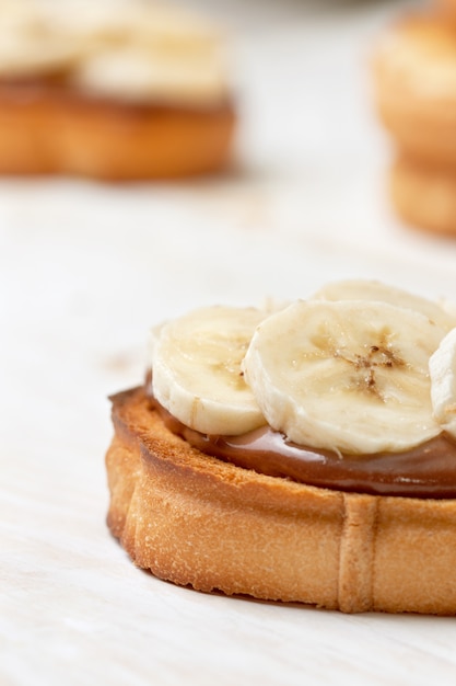 toast with banana and chocolate cream