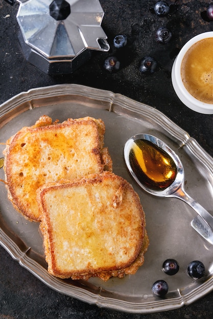 Toasts with espresso