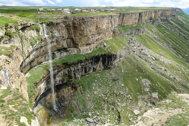 Tobot Waterfall Khunzakh Waterfalls natuurmonument van Dagestan Rusland 2021