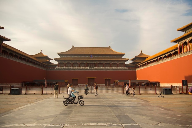 Toegang tot de verboden stad Beijing China bij zonsondergang