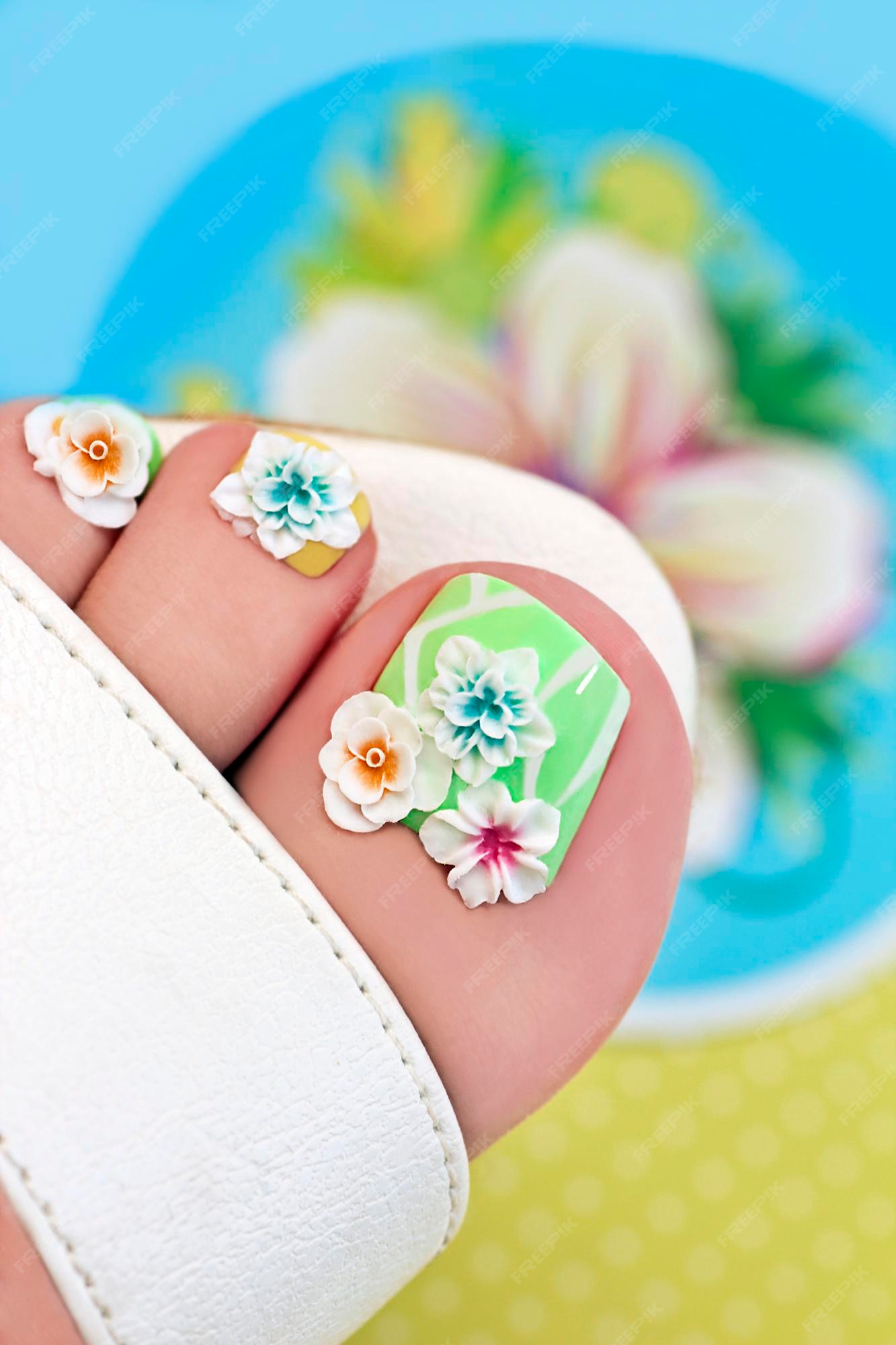 Flower Toe Nail Designs 73