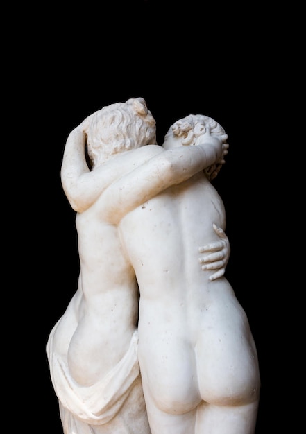 Togetherness emotion Statue of two people embracing with passion