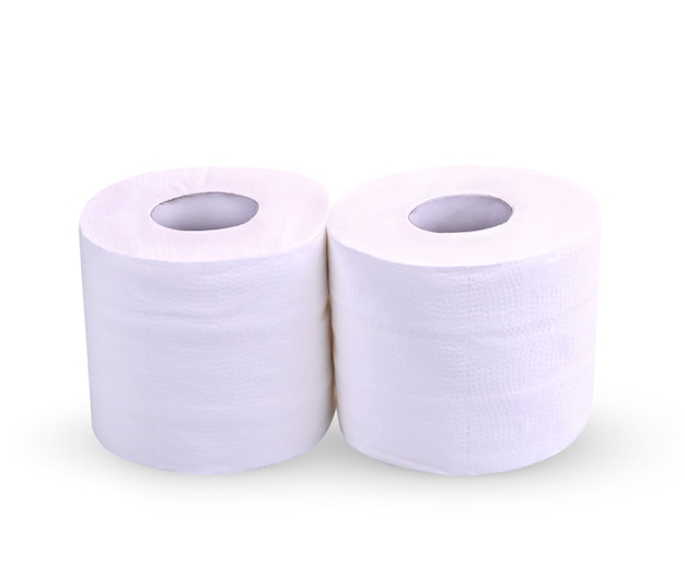 Крен туалетной бумаги изолированный на белой предпосылке; два рулона папиросной бумаги для чистки.