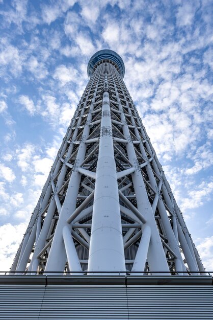 Foto tokyo sky tower vista da sotto