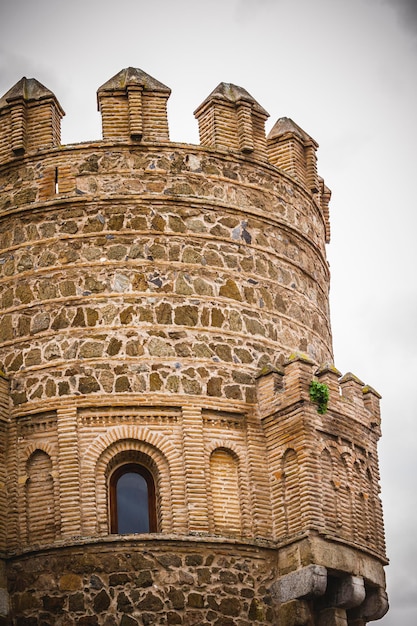 Photo toledo, imperial city. view from the wall, roof of house