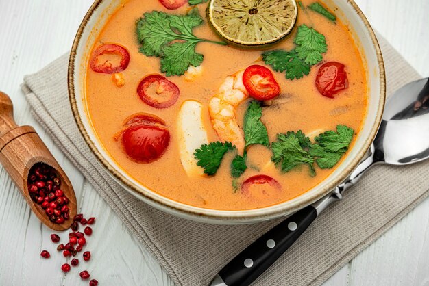 Tom Yam kung Pittige Thaise soep met garnalen