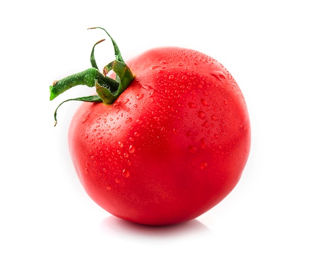 Tomaten die op wit worden geïsoleerd