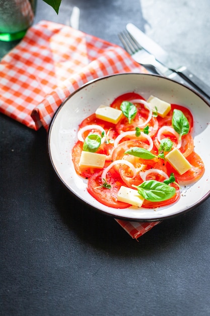 Tomatensalade Veggie Groente Basilicum Dieet Op Tafel Zomer Gezonde Voeding Dieet