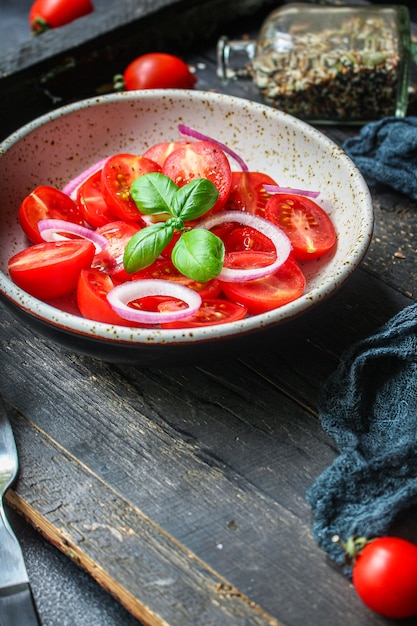 Tomato salad