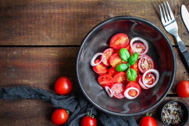 Tomato salad