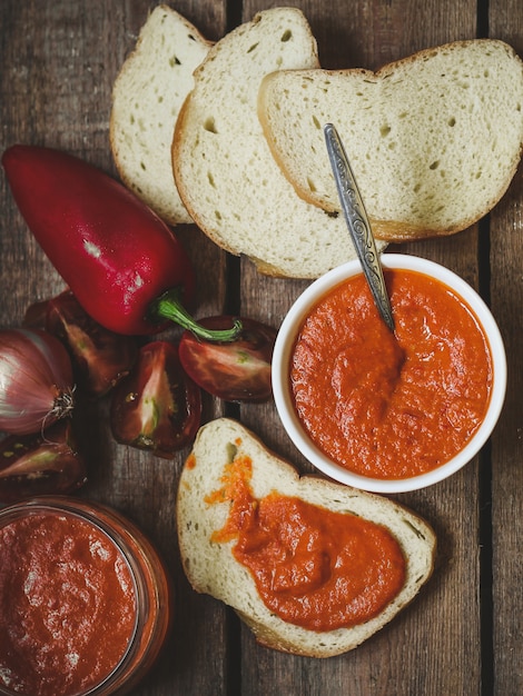 tomato sauce, pepper vegetables appetizer